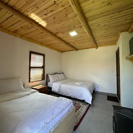 Shtepi Druri Arber Bed & Breakfast Voskopojë