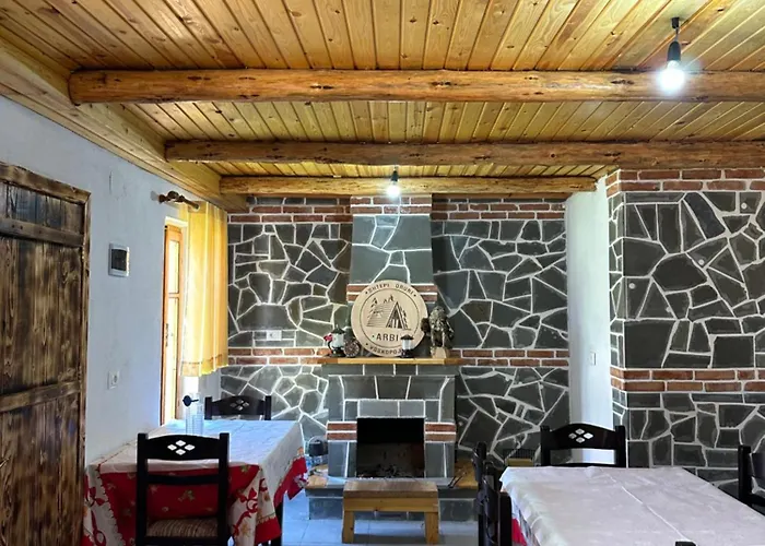 Shtepi Druri Arber Bed & Breakfast